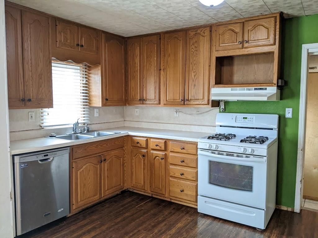 1709 Irving Street — photo 18