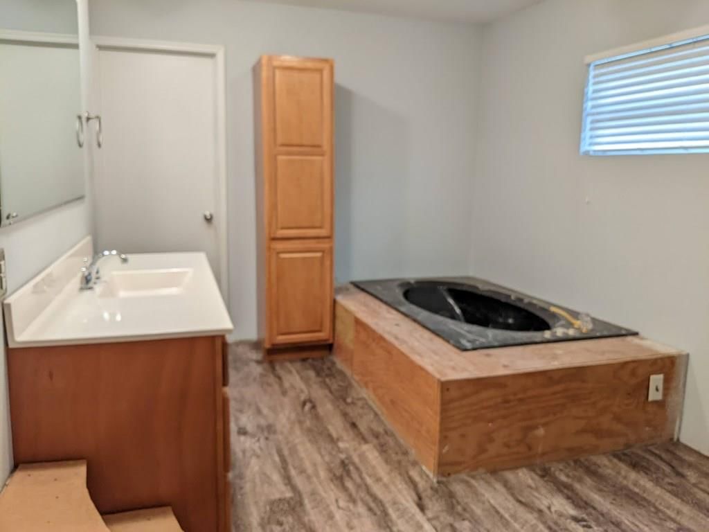 1709 Irving Street — photo 32