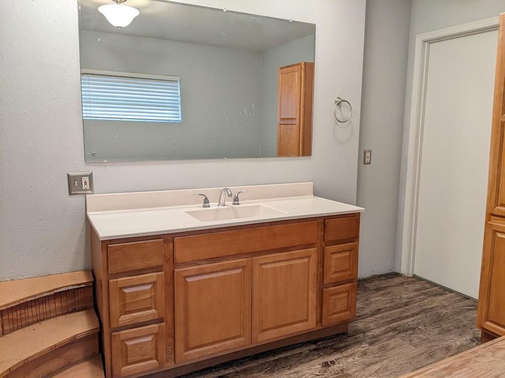 1709 Irving Street — photo 33
