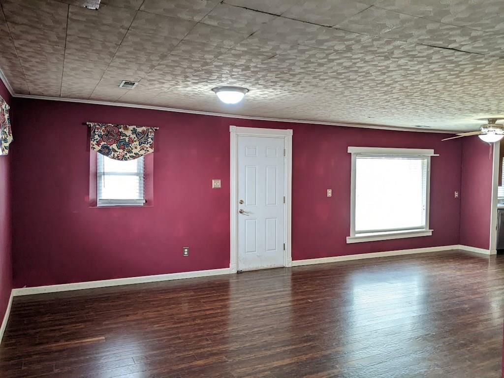 1709 Irving Street — photo 6