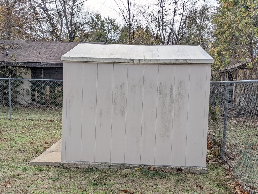 1709 Irving Street — photo 53