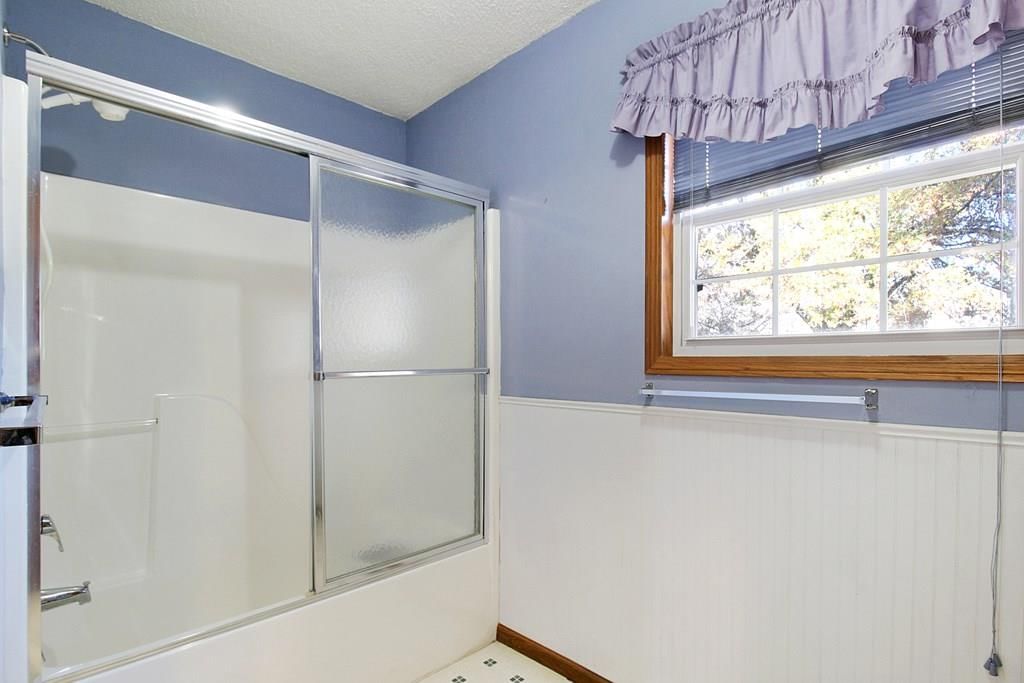 609 W Summit Street — photo 16