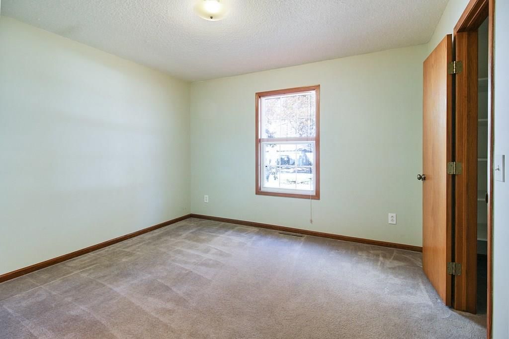 609 W Summit Street — photo 19
