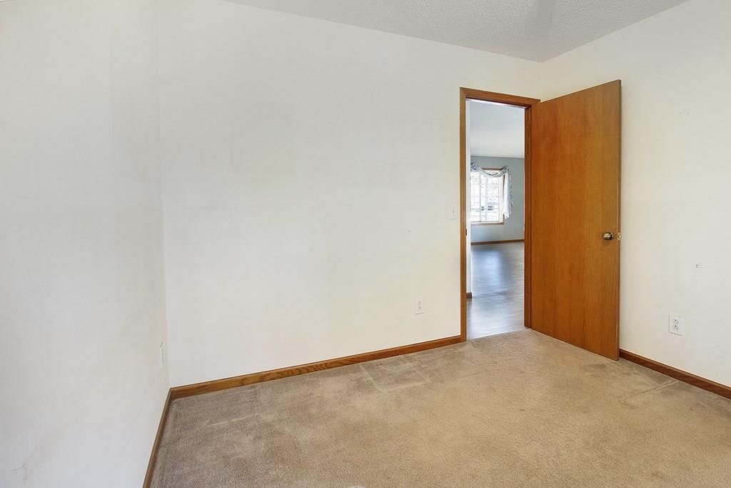 609 W Summit Street — photo 22
