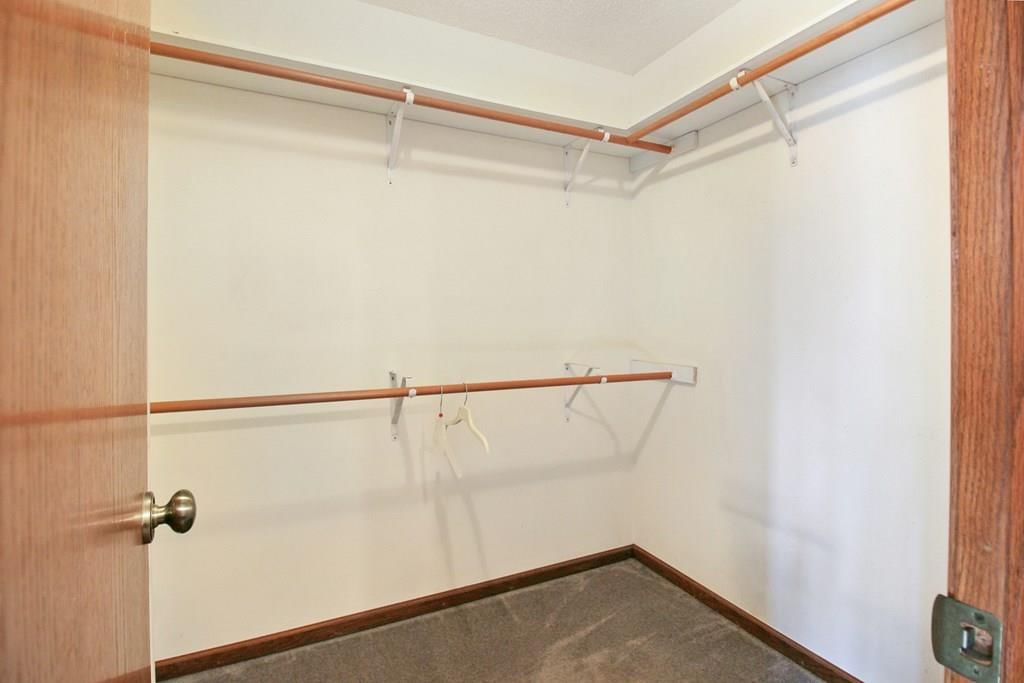 609 W Summit Street — photo 24