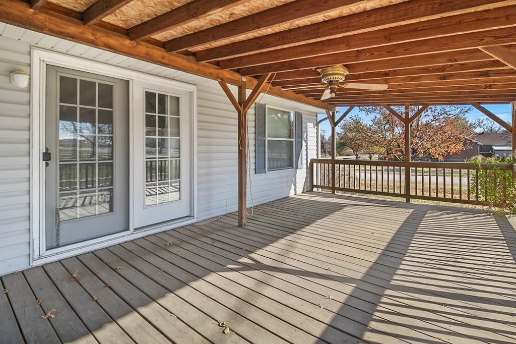 609 W Summit Street — photo 25