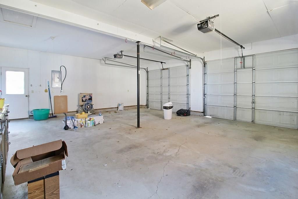 609 W Summit Street — photo 33