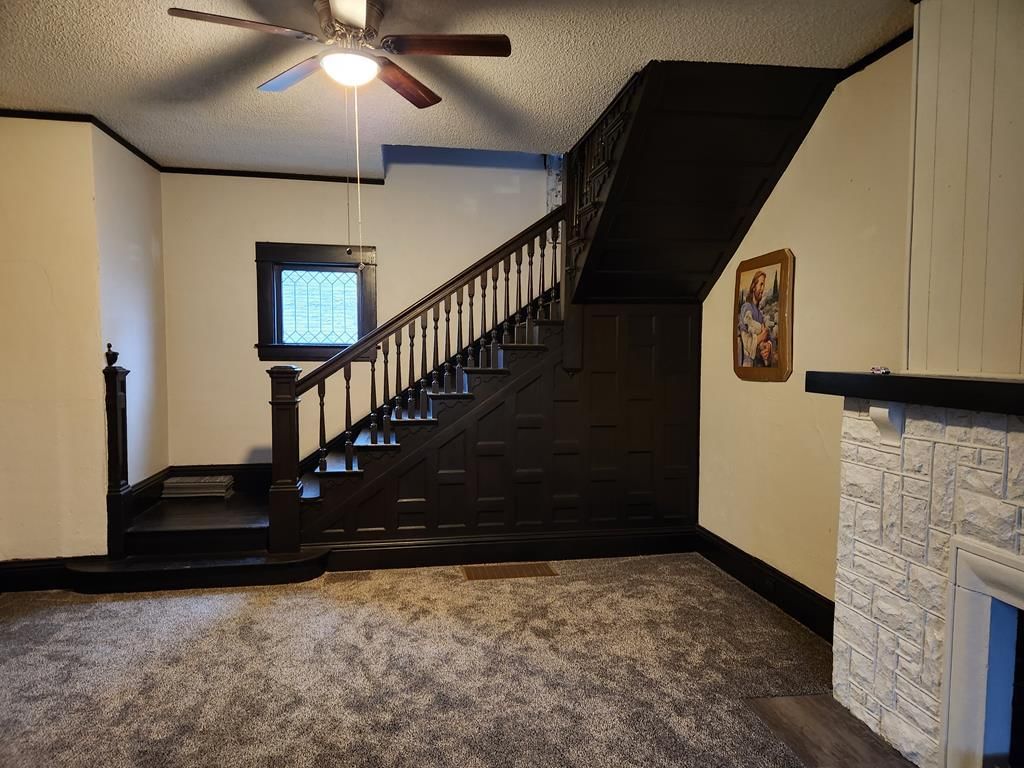 108 W Sycamore N/A — photo 24