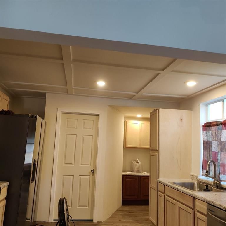 108 W Sycamore N/A — photo 8