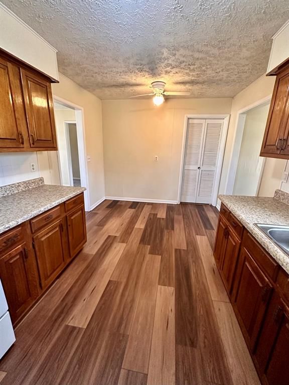 107 N Wald N/A — photo 7