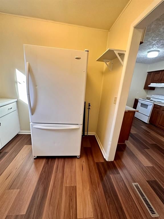 107 N Wald N/A — photo 8