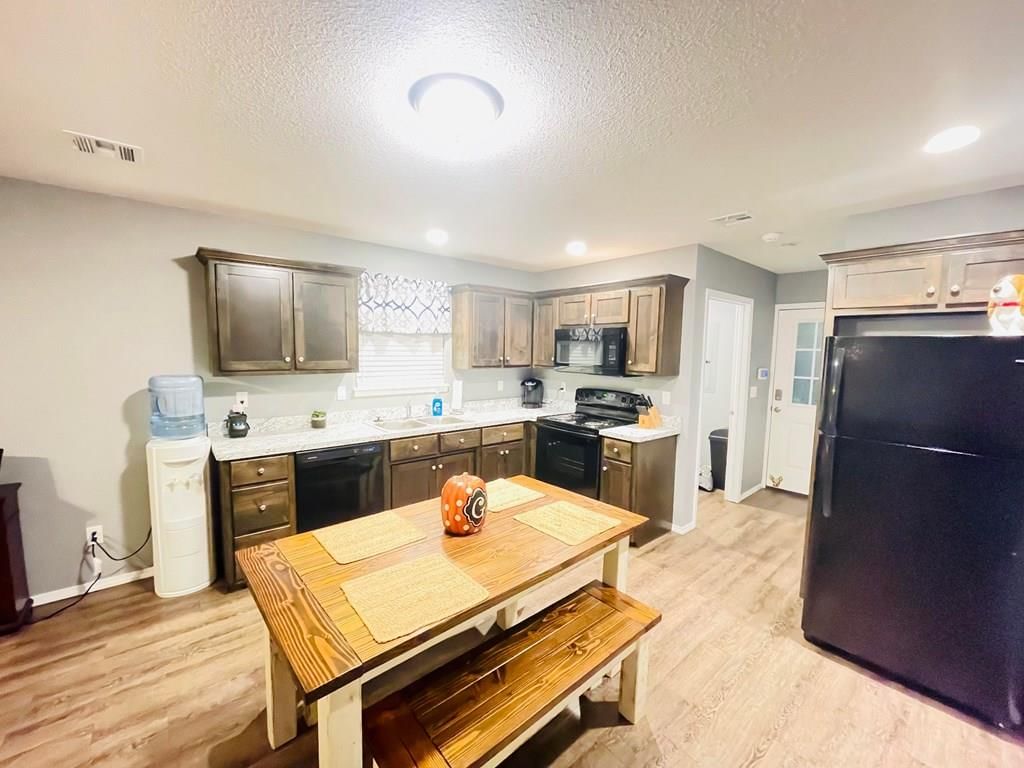 208 W Forest N/A — photo 12