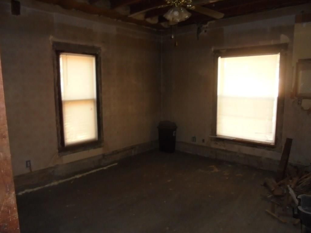 915 W Pine N/A — photo 12
