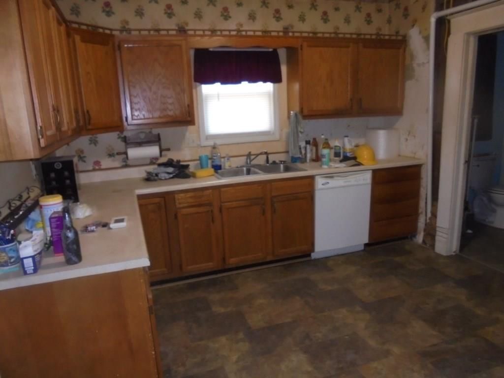 915 W Pine N/A — photo 4