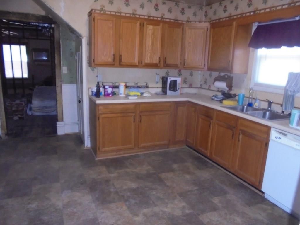 915 W Pine N/A — photo 5