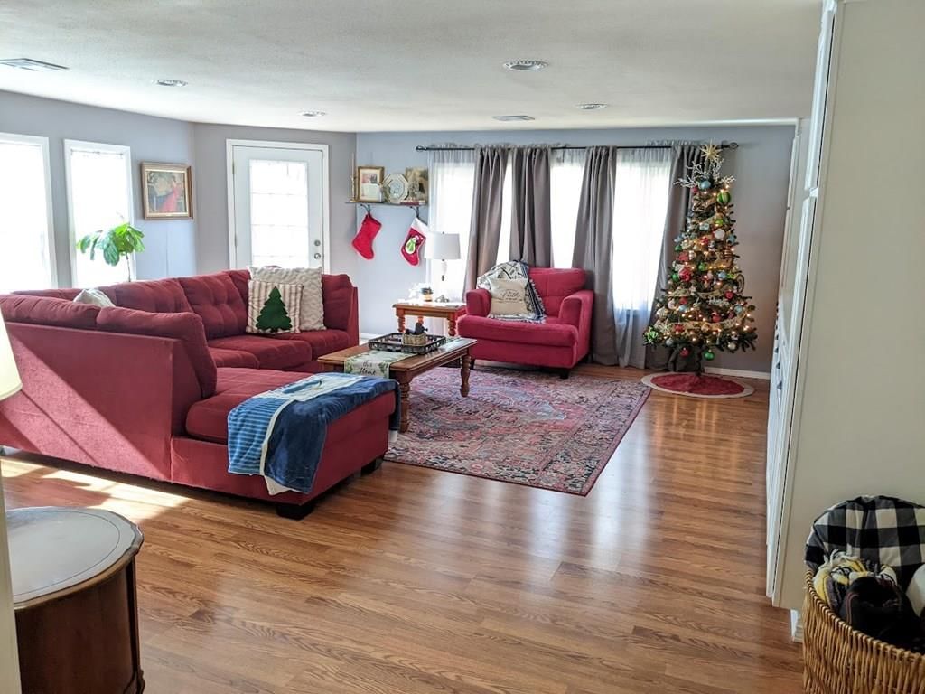 1023 N 13 N/A — photo 28