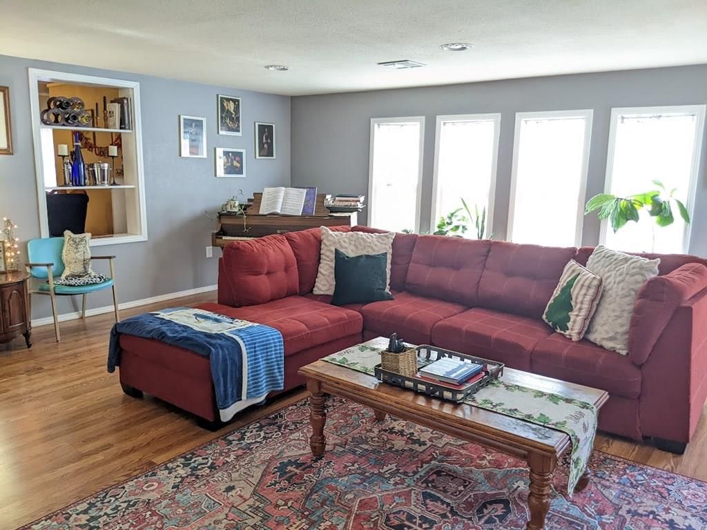1023 N 13 N/A — photo 30