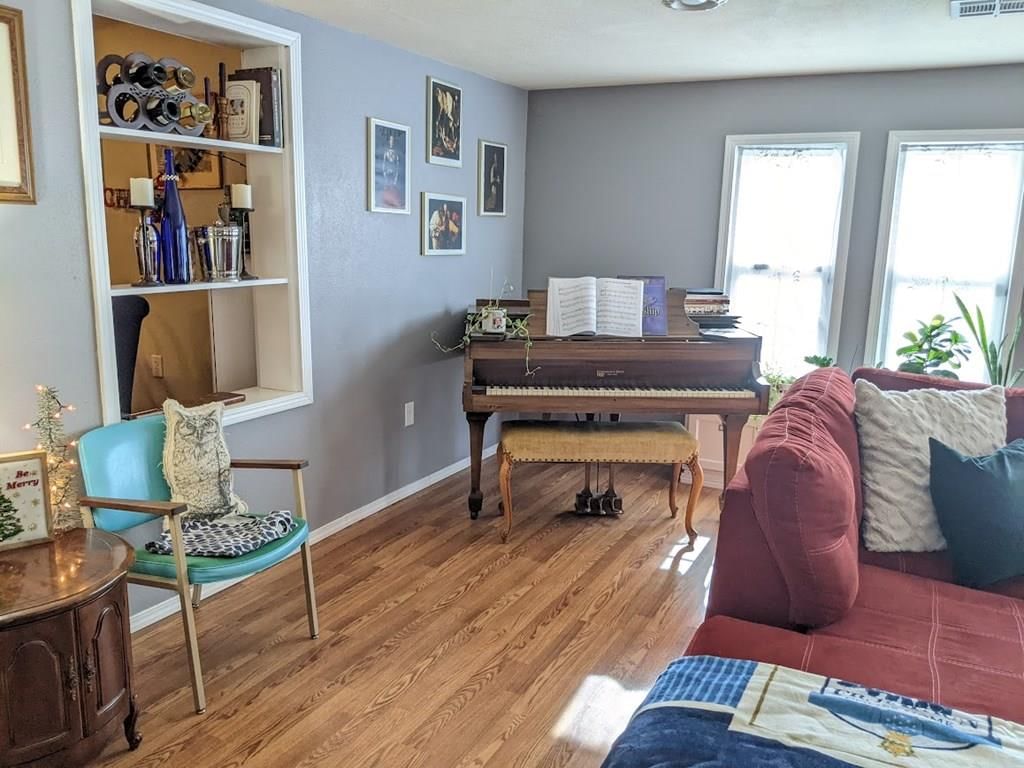 1023 N 13 N/A — photo 31