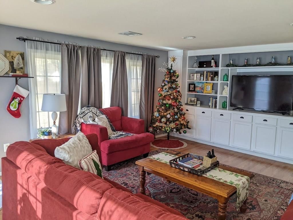 1023 N 13 N/A — photo 34