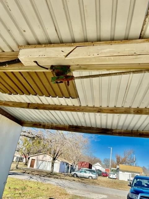 2302 S Walnut Street — photo 30