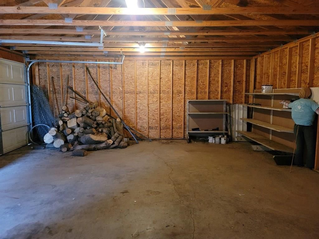 1946 W Maple N/A — photo 12
