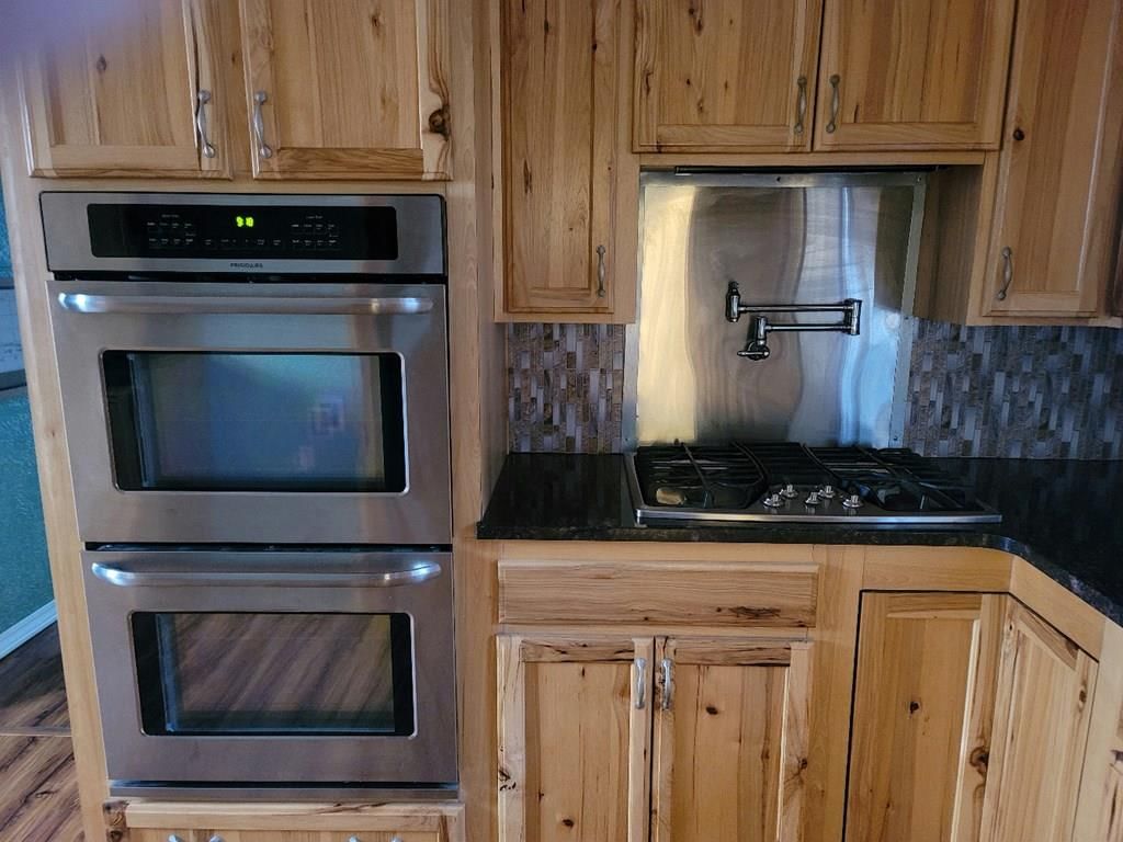 1946 W Maple N/A — photo 25