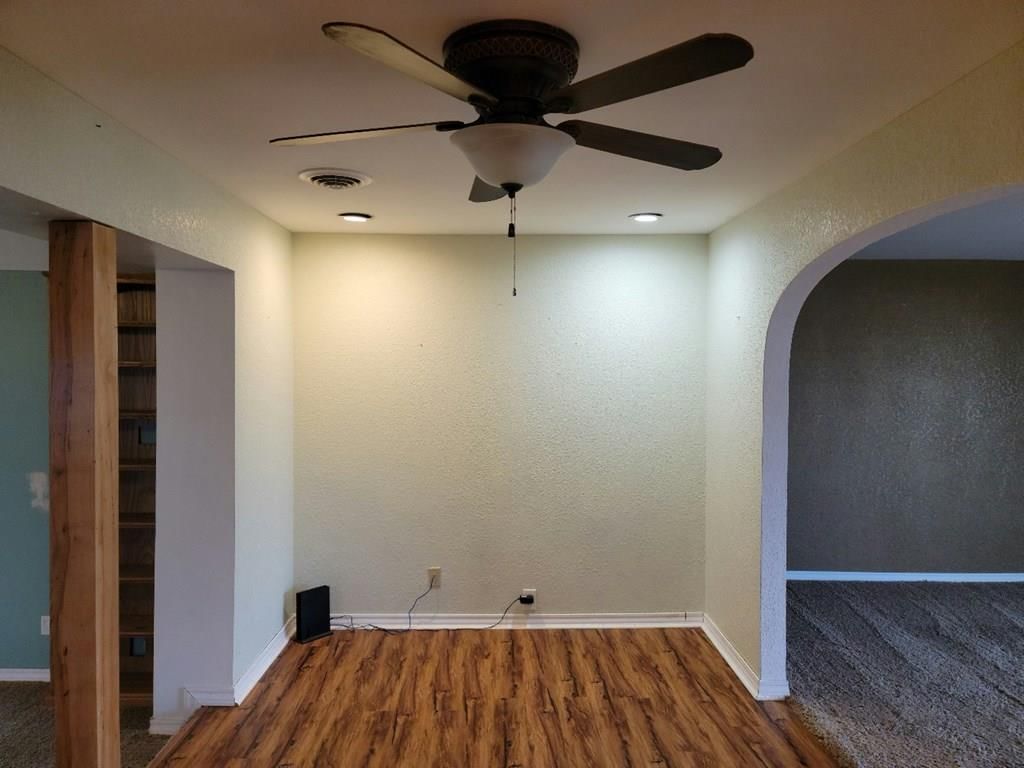 1946 W Maple N/A — photo 41