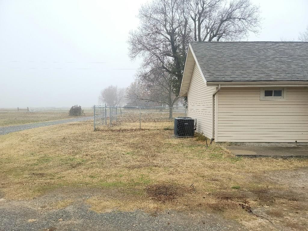 1946 W Maple N/A — photo 9