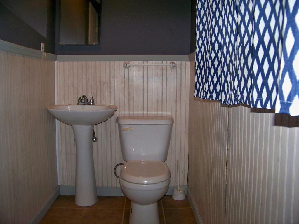 810 S Wilson N/A — photo 12
