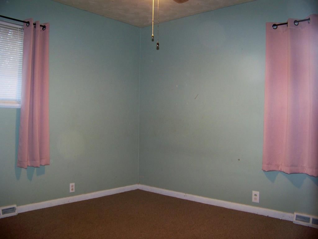 810 S Wilson N/A — photo 15