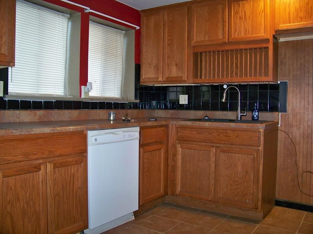 810 S Wilson N/A — photo 5