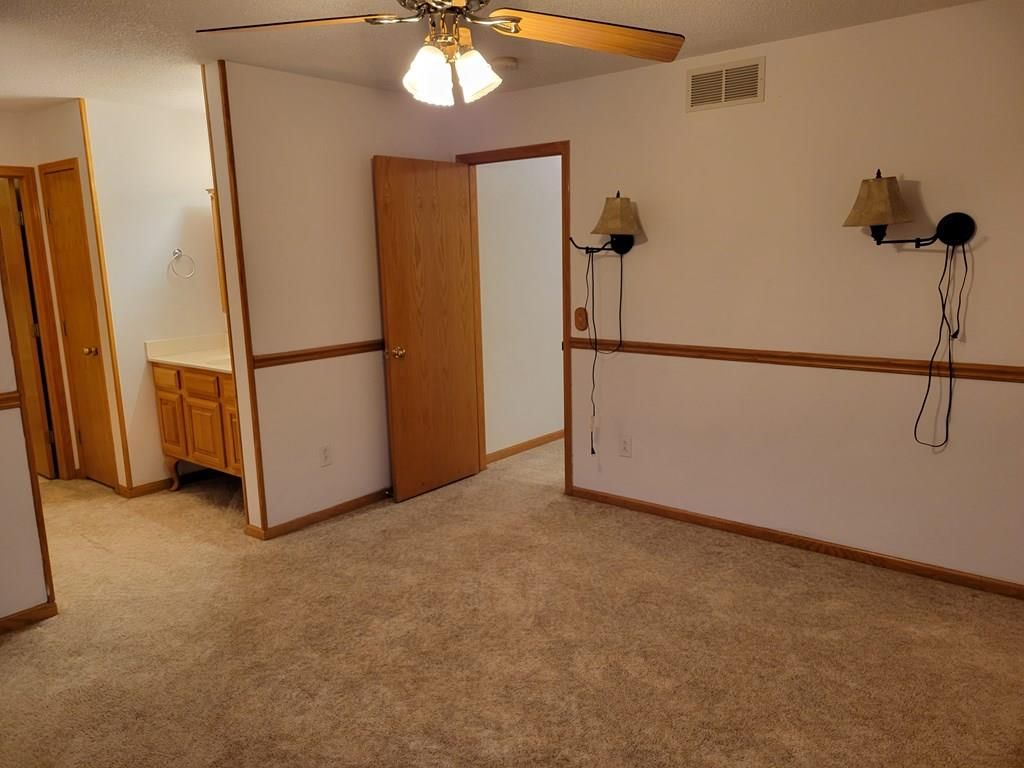 118 W Miller Road — photo 28