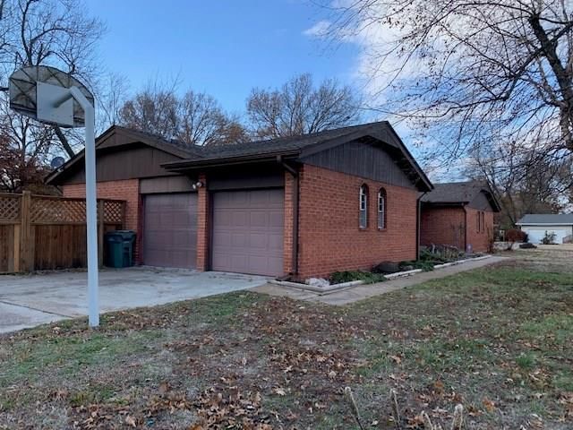 3100 Thornton Avenue — photo 2