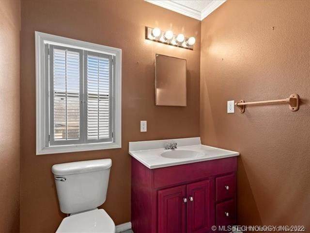 311 E Cherokee Street — photo 29