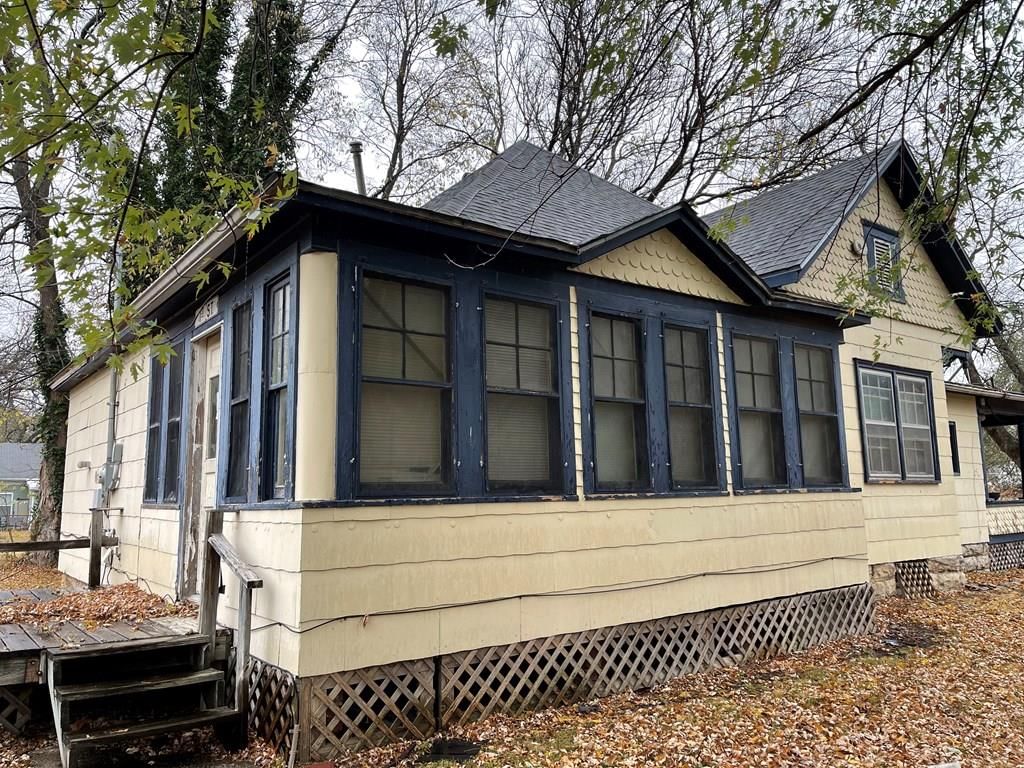 1317 S Evergreen N/A — photo 13