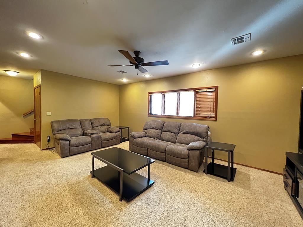 3979 CR 4055 N/A — photo 38
