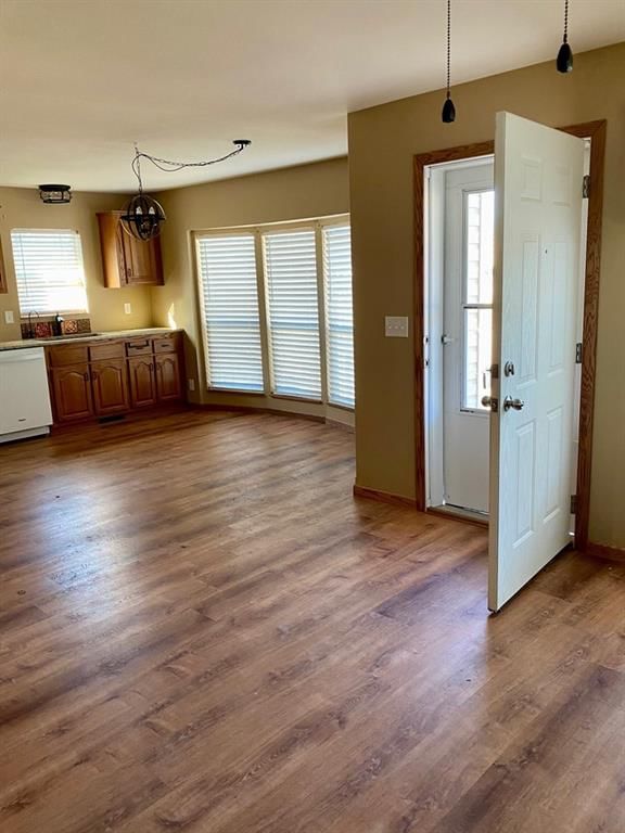 1510 Corning Avenue — photo 2