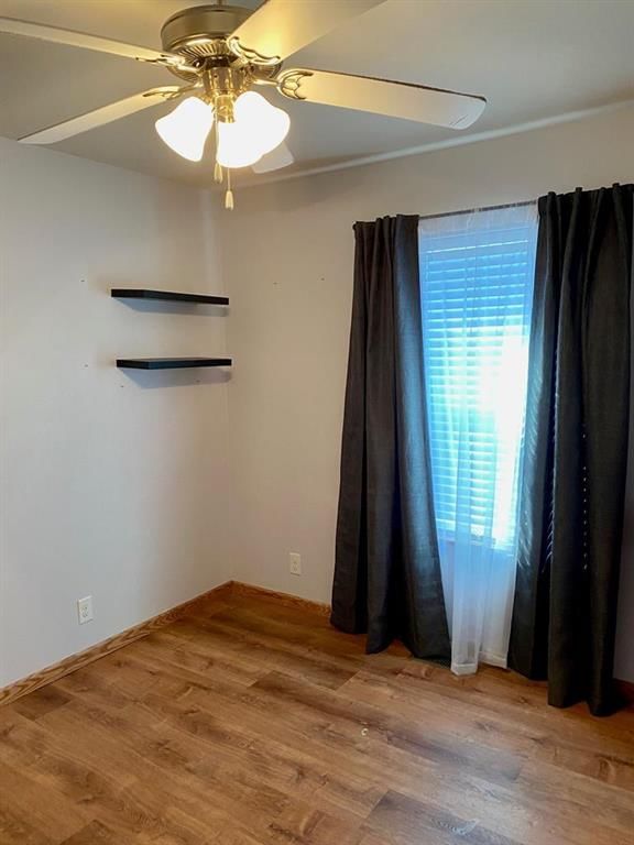 1510 Corning Avenue — photo 15