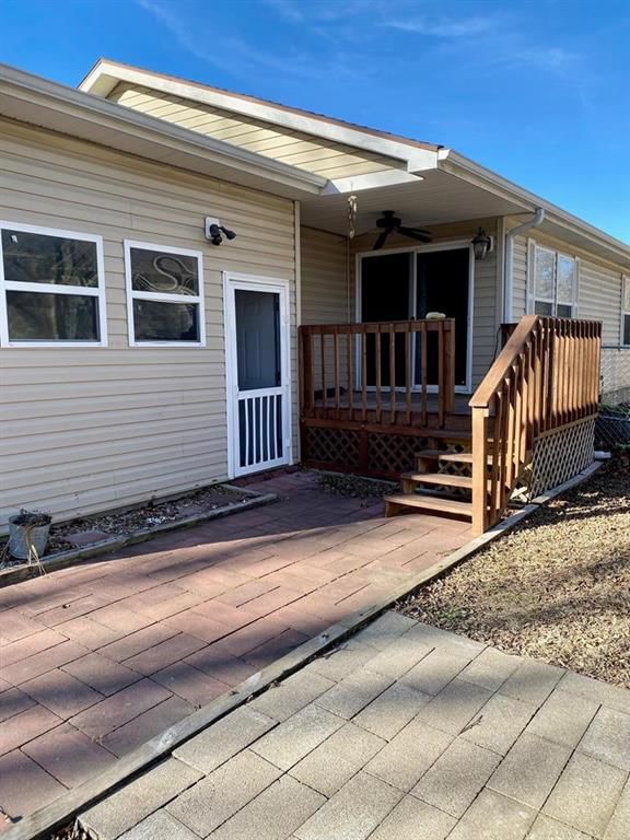 1510 Corning Avenue — photo 23