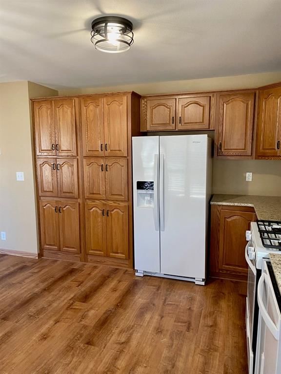 1510 Corning Avenue — photo 6
