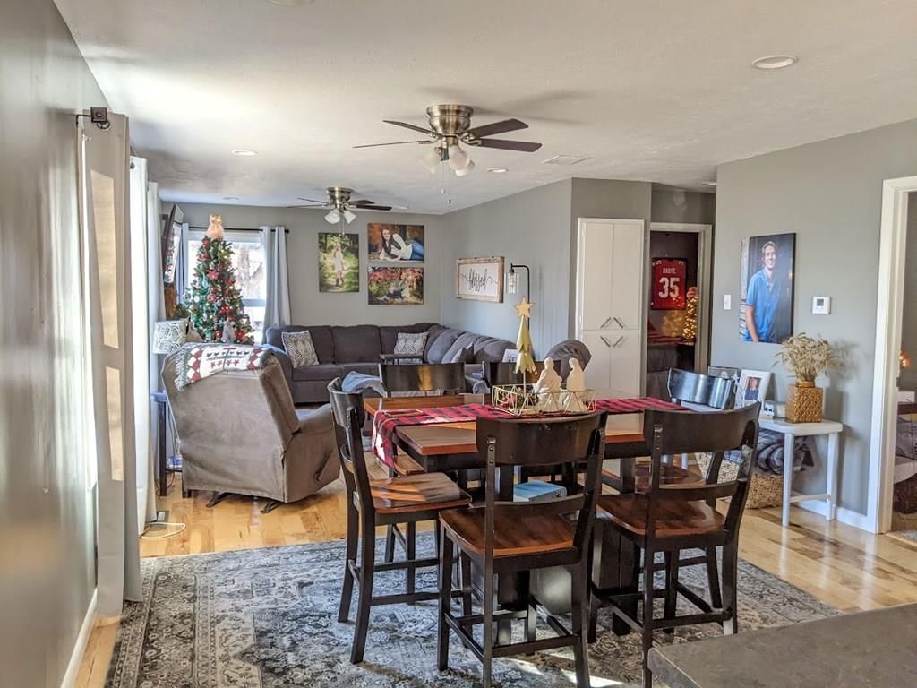 222 W 3rd Street — photo 23