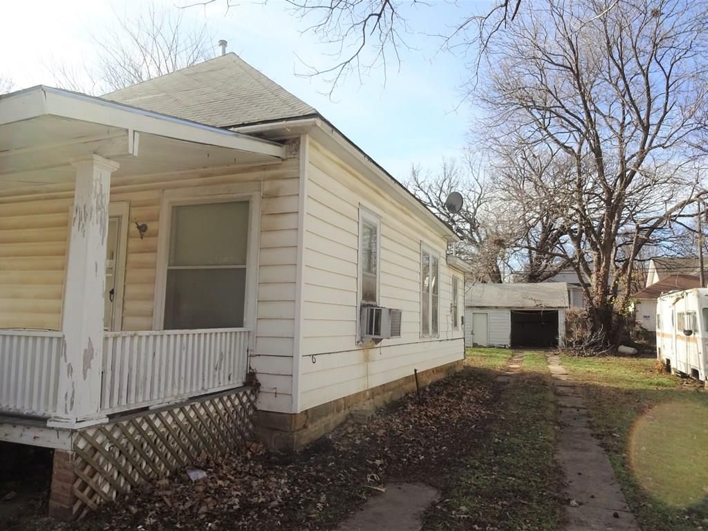 313 S 2nd N/A — photo 3