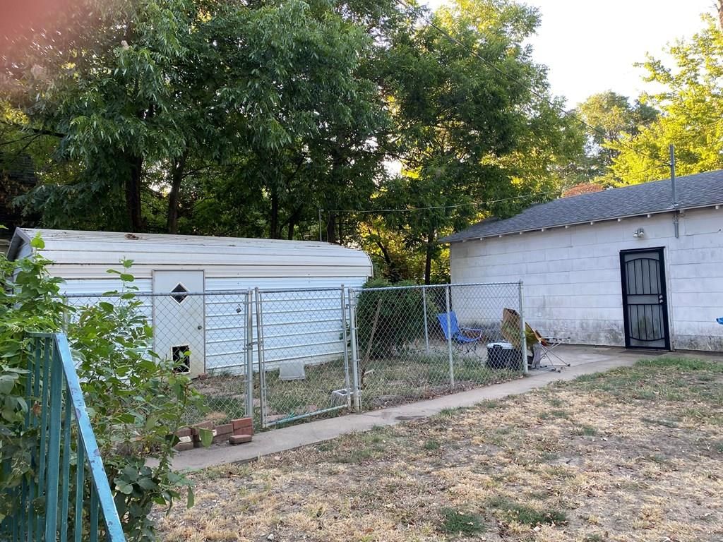 615 W 5th N/A — photo 15