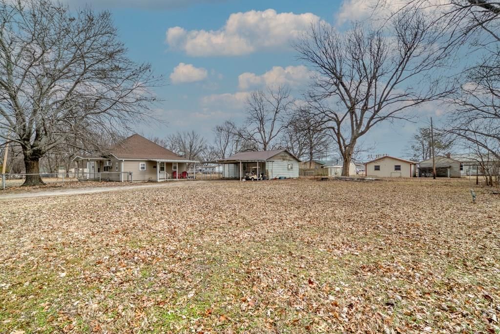 803 S Pine Street — photo 15