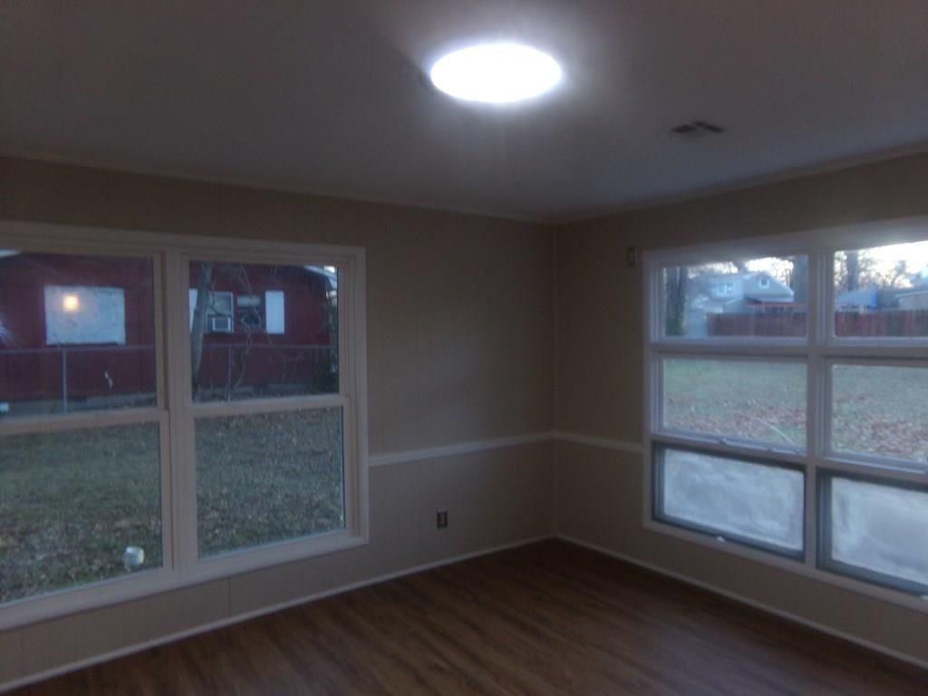 508 Waverly Way — photo 9