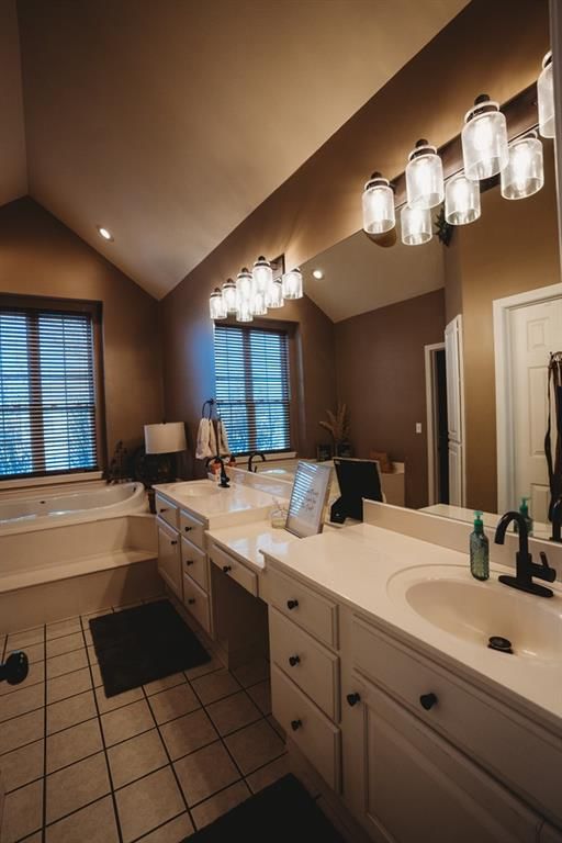 2902 Royal Court — photo 13