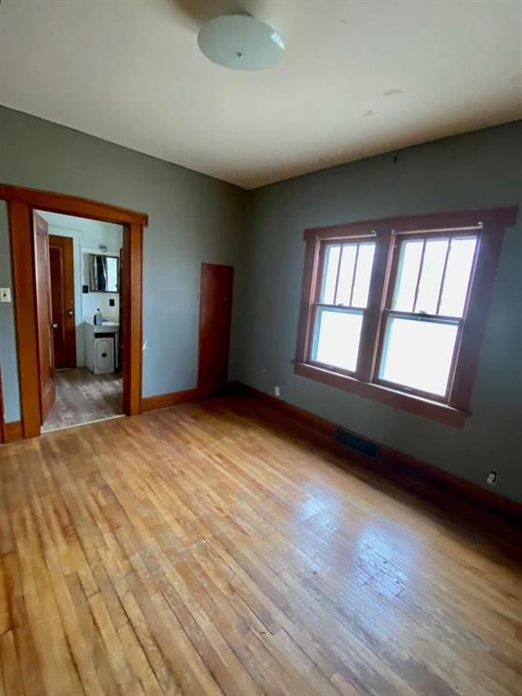 209 E 5th Street — photo 13