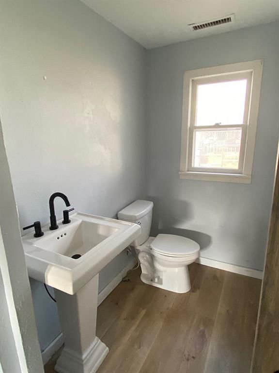 716 Illinois Street — photo 9