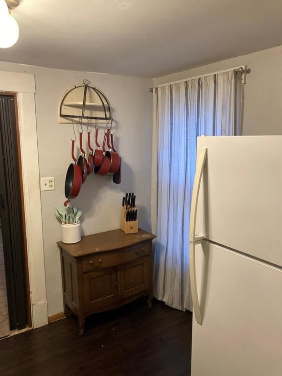 8 Commercial N/A — photo 11