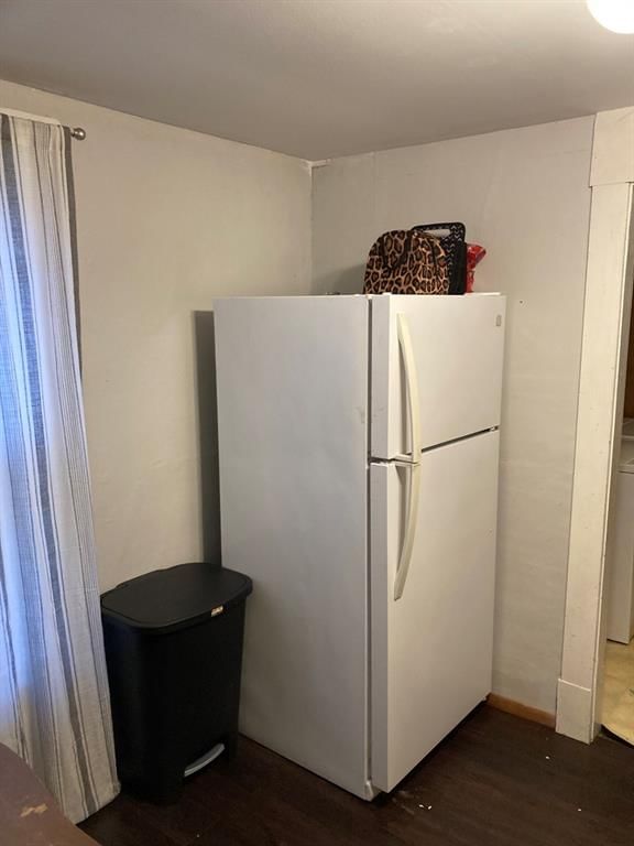 8 Commercial N/A — photo 12